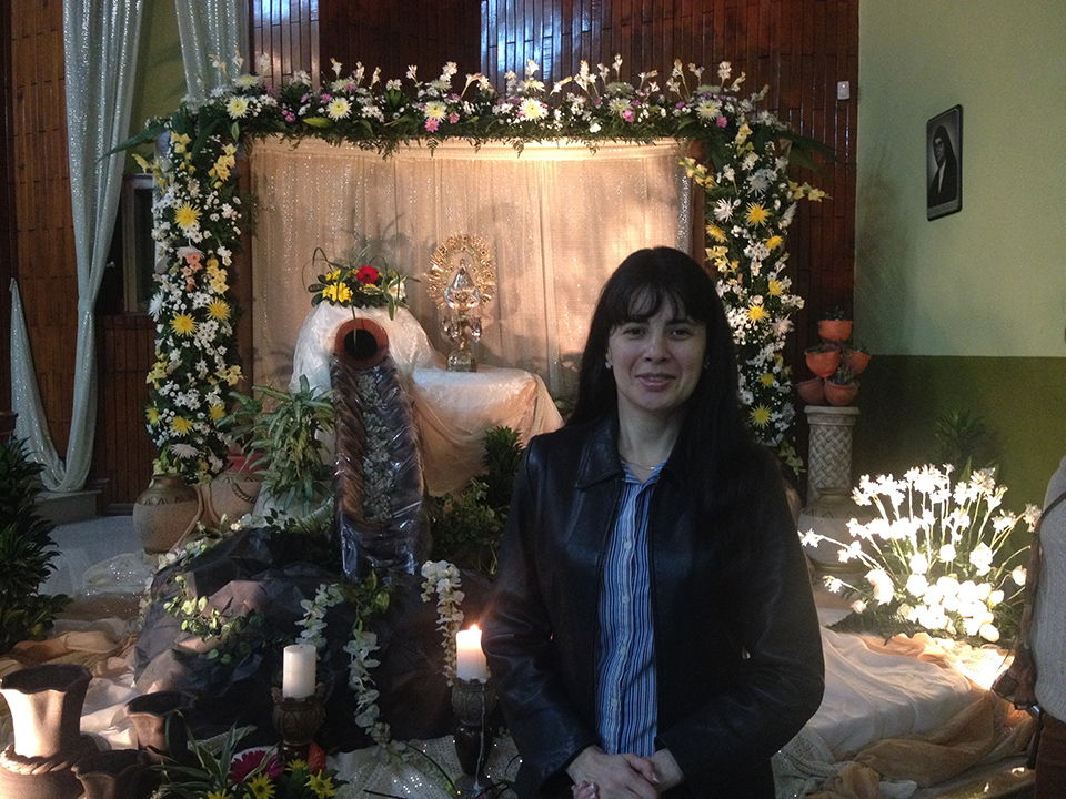 Canto en actividades religiosas Ministerio de Silvia Rodriguez